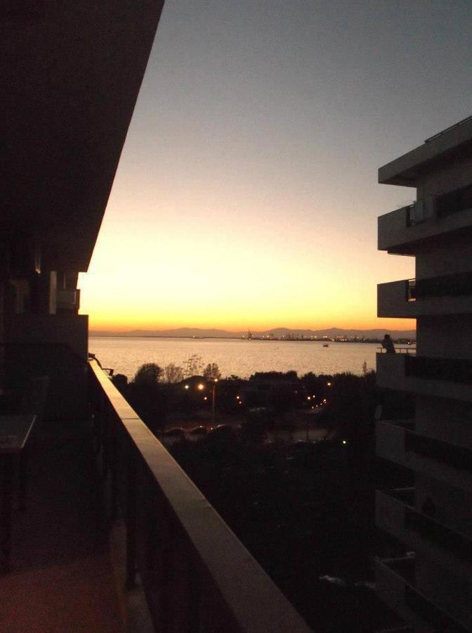 Promenade Apartment With Sea View Thessaloníki Ngoại thất bức ảnh